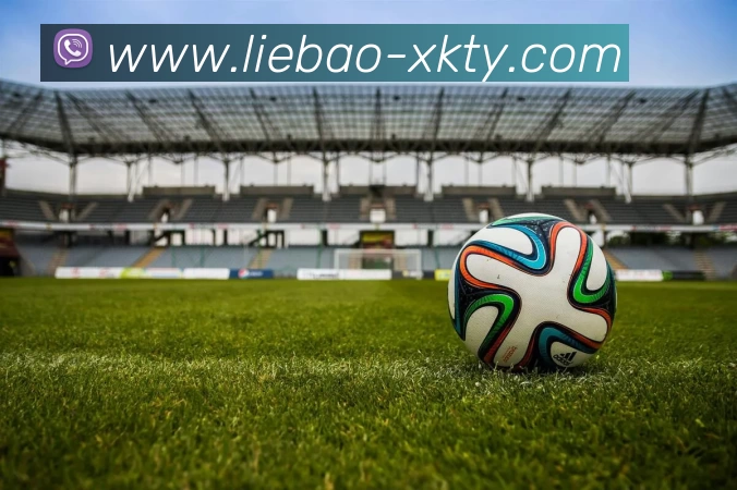 杜兰特遭遇防守夹击频频失误全场仅得24分1篮板2助攻表现不佳